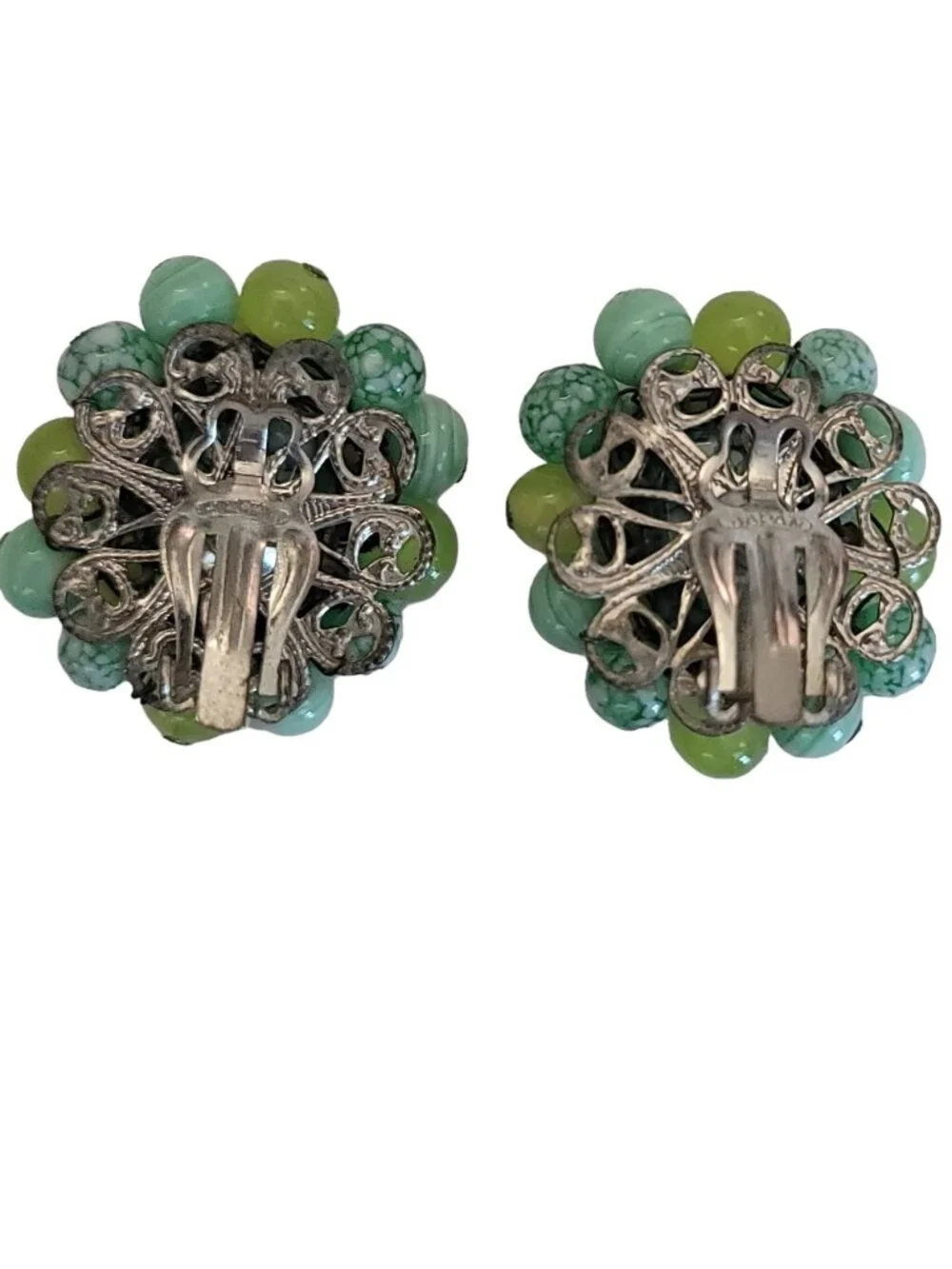 Unbranded green art